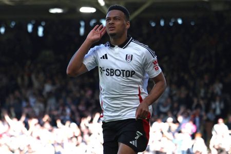 Rodrigo Muniz, campeão pelo Flamengo, joga no Fulham, da Inglaterra