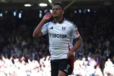 Rodrigo Muniz, campeão pelo Flamengo, joga no Fulham, da Inglaterra