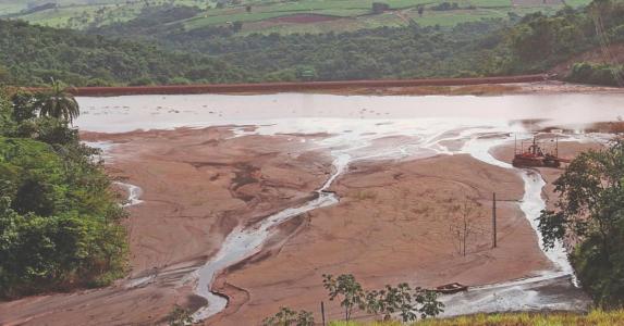 Em julho de 2025, a ANM aumentou o nível de emergência da barragem da Emicon de 1 para 2
