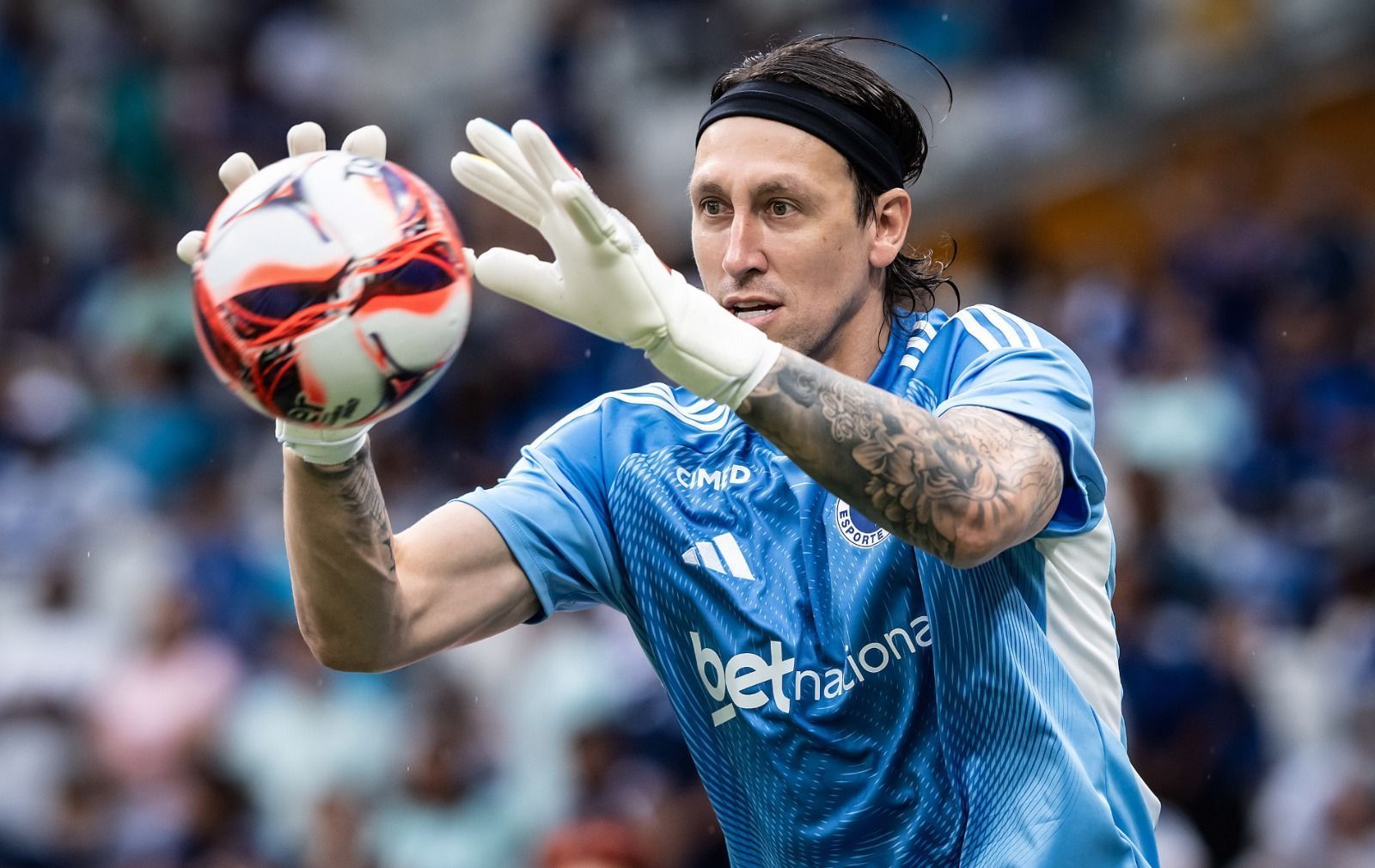 Cruzeiro vive dia decisivo por presença de Cássio em clássico contra Atlético