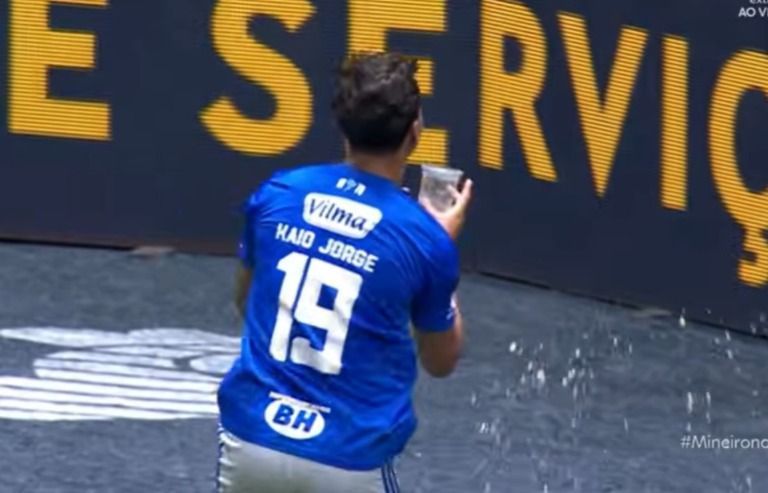 Atlético x Cruzeiro: Kaio Jorge protagoniza momento inusitado em comemoração de gol