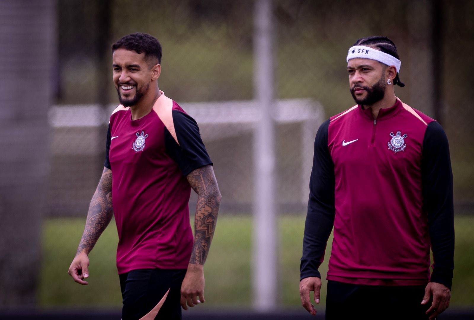 Vai jogar? Veja situação de Memphis Depay para Corinthians x Bahia