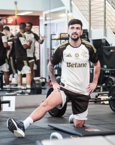 Arrascaeta deve encarar o São Paulo, no Morumbis