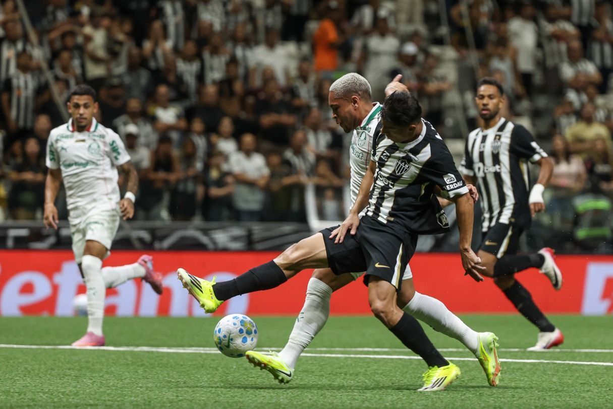 Jornal espanhol vê Atlético superior ao Palmeiras em empate, mas destaca Vitor Roque