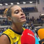 Adenízia faz 'autocobrança' ao Praia Clube após derrota da equipe para o Gerdau Minas