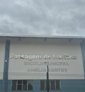 Escola Municipal Amélia Santos / Matheus Renovato