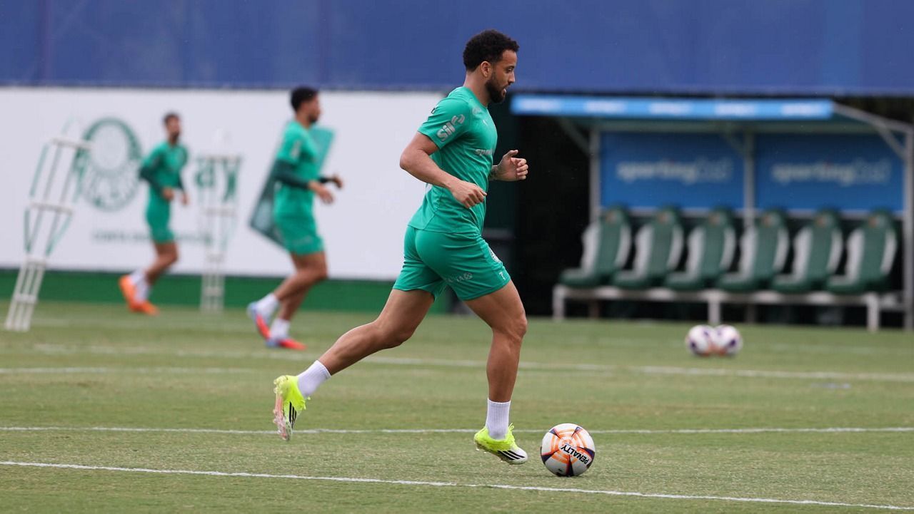Meio-campista tem nova lesão em treino e vira desfalque no Palmeiras