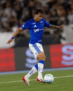 Kaio Jorge em campo pelo Cruzeiro