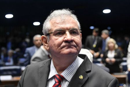 Senador Angelo Coronel deixa o PSD, mas ainda está em negociações com novas legendas