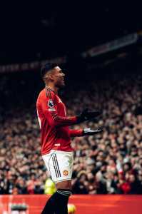 Casemiro comemora gol pelo Manchester United