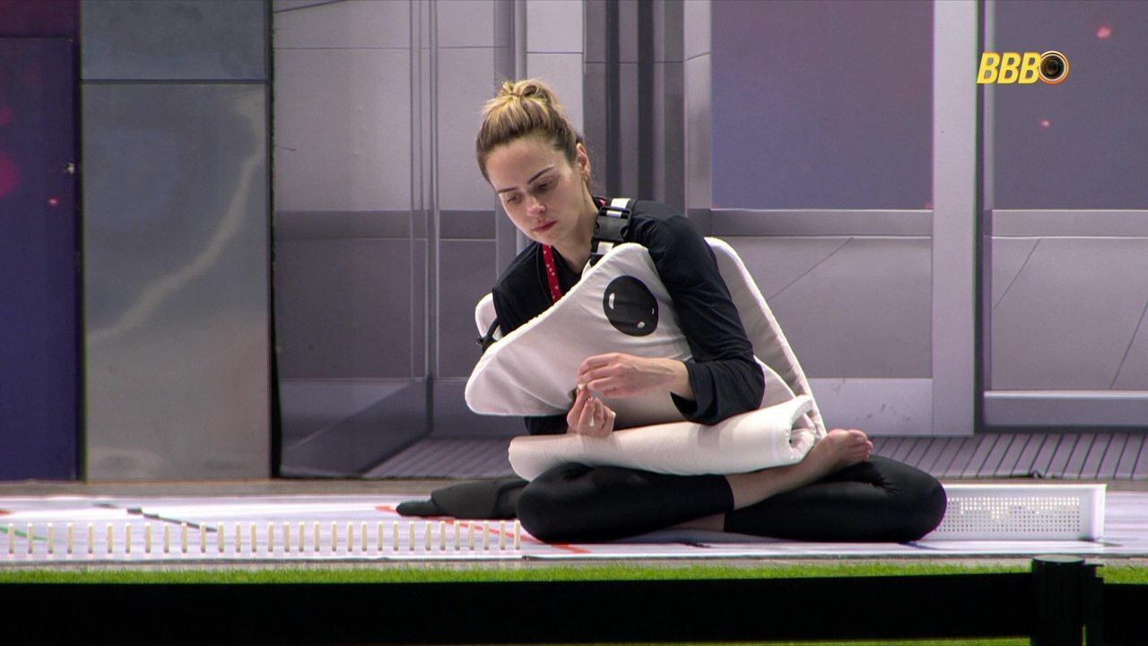 No Monstro do BBB 26, Ana Paula critica atitude de Sarah: ‘Desumana’