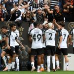 Memphis lembra problemas no Corinthians e pede mudança de mentalidade após título