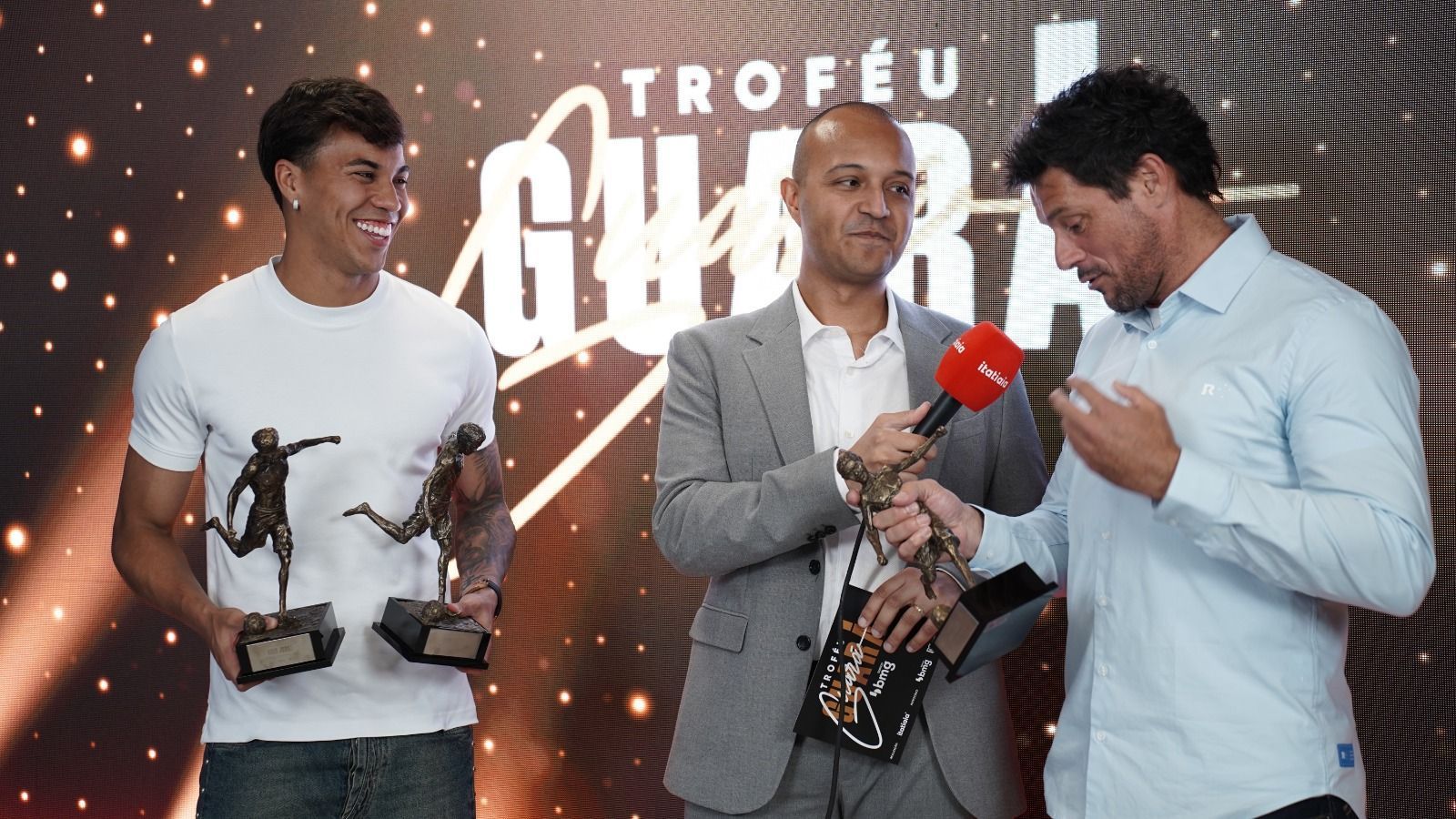 Kaio Jorge celebra Troféu Guará Bmg e tem expectativa ousada para 2026 no Cruzeiro