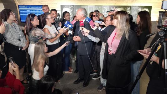 Renan Calheiros diz que CAE vai fiscalizar caso Banco Master e requisitar informações sigilosas