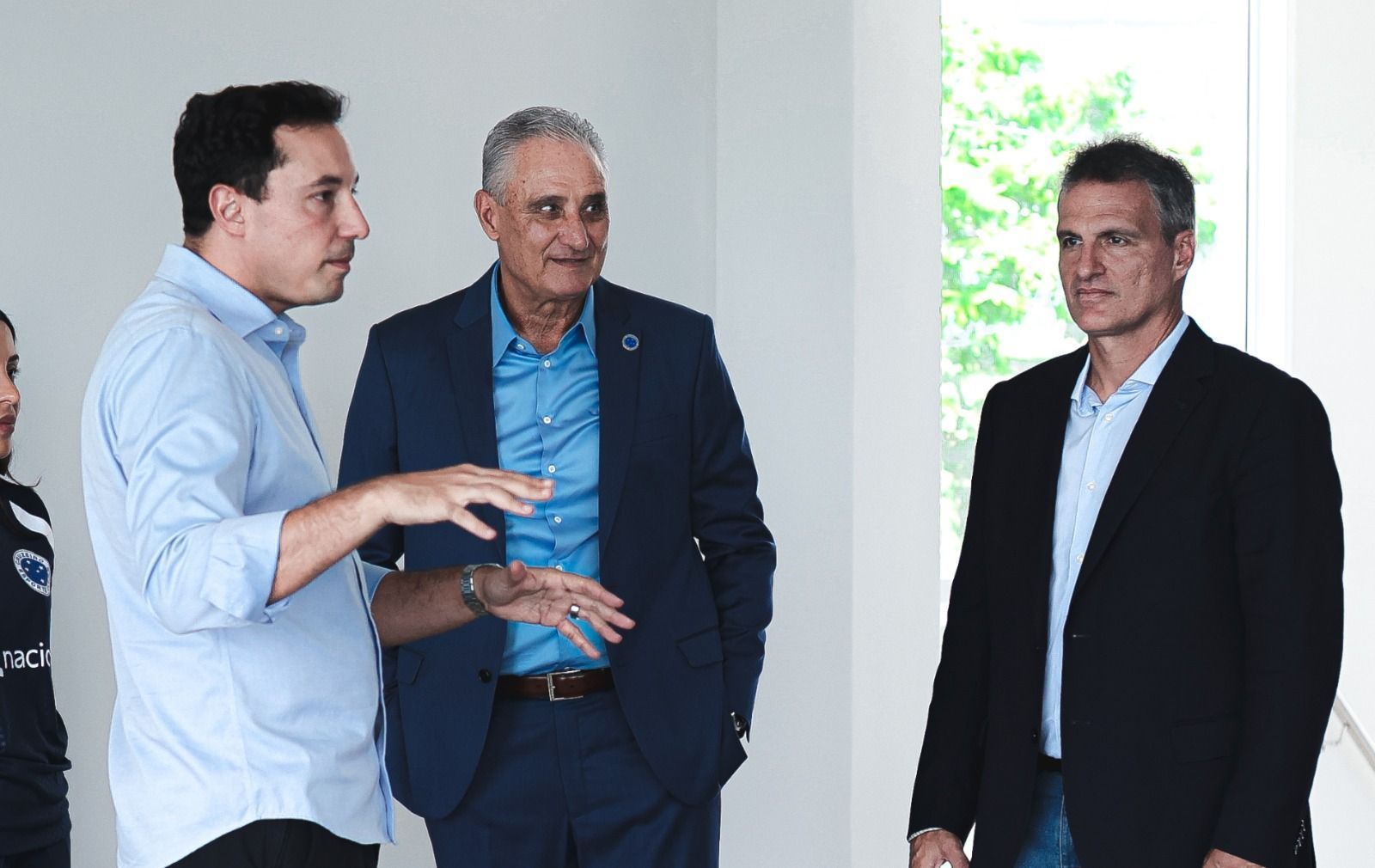 Vai contratar? Diretor 'bate o martelo' sobre planos do Cruzeiro no mercado da bola