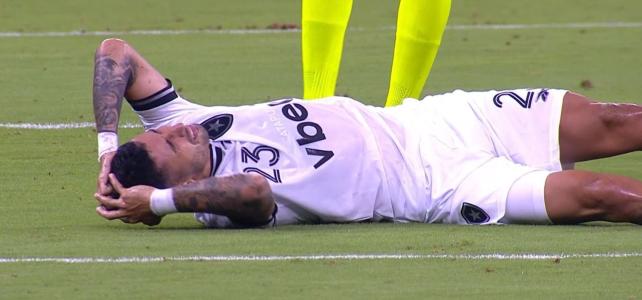 Santi Rodríguez saiu machucado no duelo do Botafogo com o Grêmio