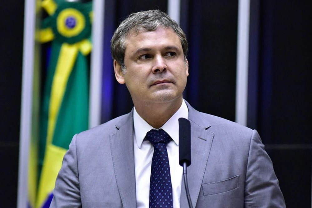 Conselho de Ética arquiva denúncia do Novo contra Lindbergh Farias