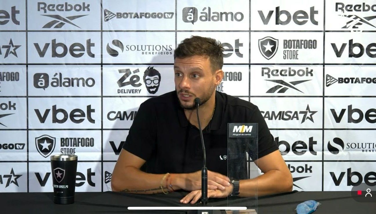 Veja o que disse Martín Anselmi após derrota do Botafogo para o Grêmio pelo Brasileiro