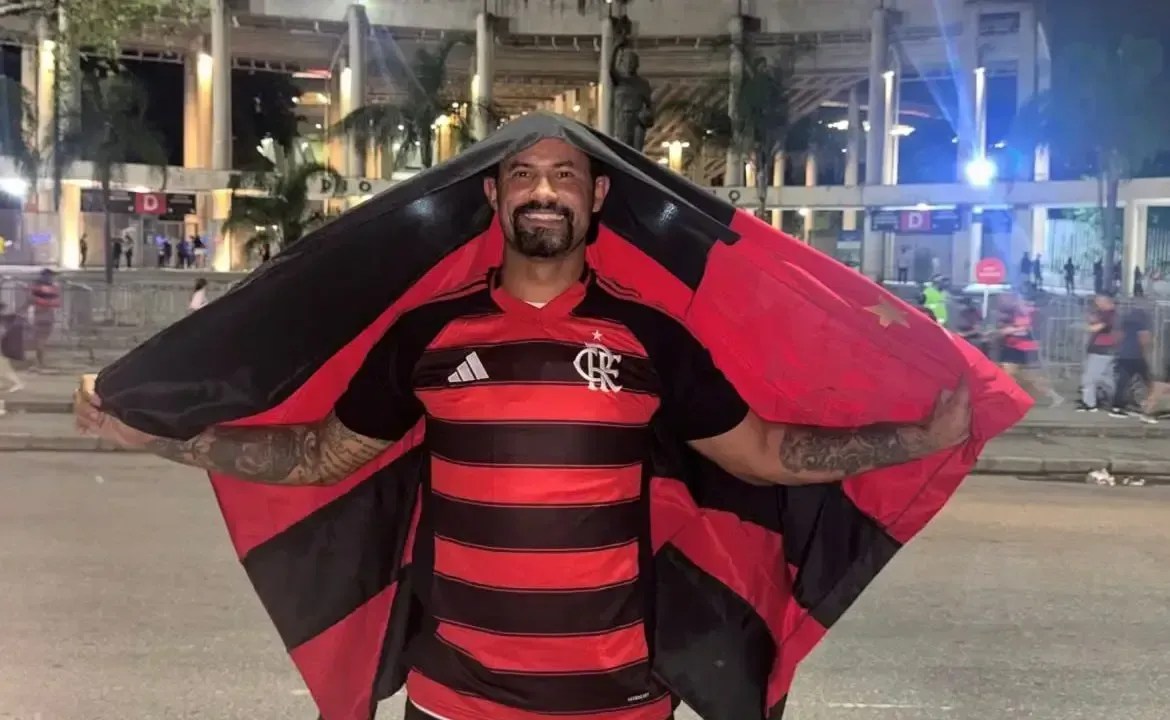 Justiça no Rio de Janeiro pode revogar liberdade condicional do ex-goleiro Bruno; entenda