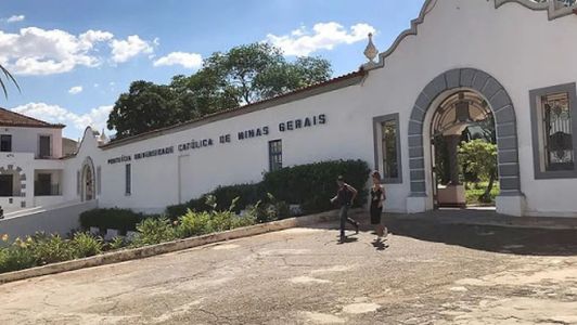 PUC Minas eucarístico