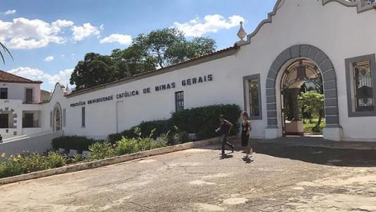 PUC Minas eucarístico