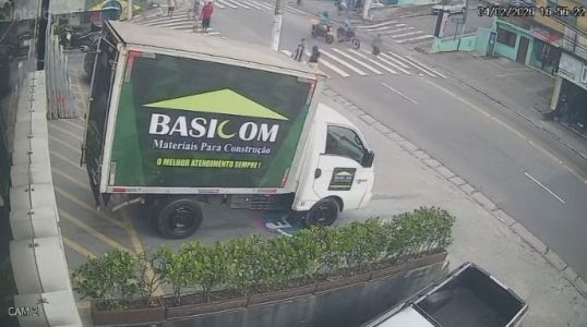 Imagens registraram o momento do acidente em São Paulo