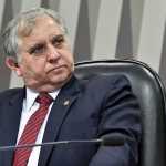 Izalci critica decisão que impede Flávio de visitar o pai e fala em 'silenciamento da oposição'