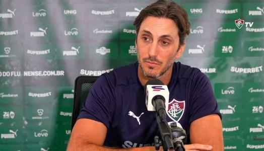 Luis Zubeldía explica ausência de Savarino em jogo contra o Bahia