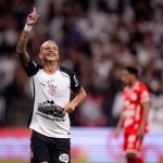 Corinthians: jovens da base ganham pontos com Dorival às vésperas do Dérbi