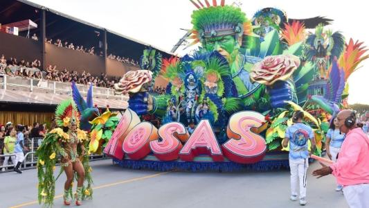 Desfile Rosas de Ouro 2024