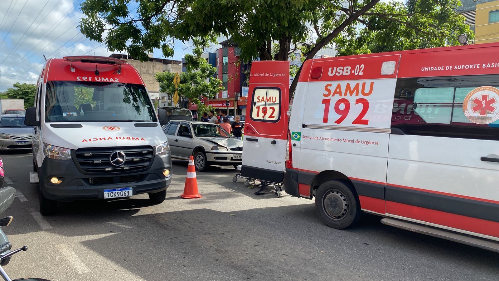 Mulher fica ferida após atropelamento no bairro Canaã, em Ipatinga