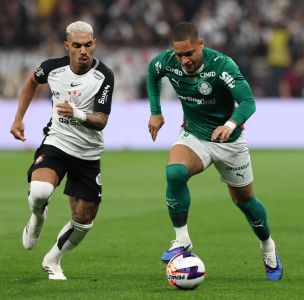 Matheuzinho e Vitor Roque em Corinthians x Palmeiras