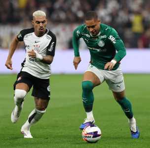 Matheuzinho e Vitor Roque em Corinthians x Palmeiras