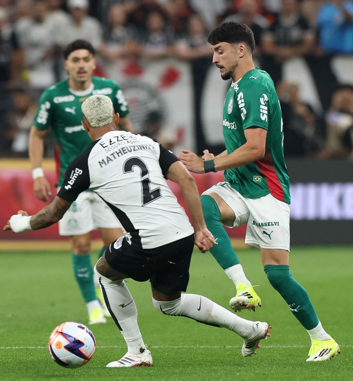 Palmeiras encerra sequência negativa contra Corinthians na Arena