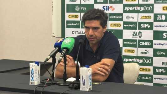 Abel Ferreira, técnico do Palmeiras, em entrevista coletiva