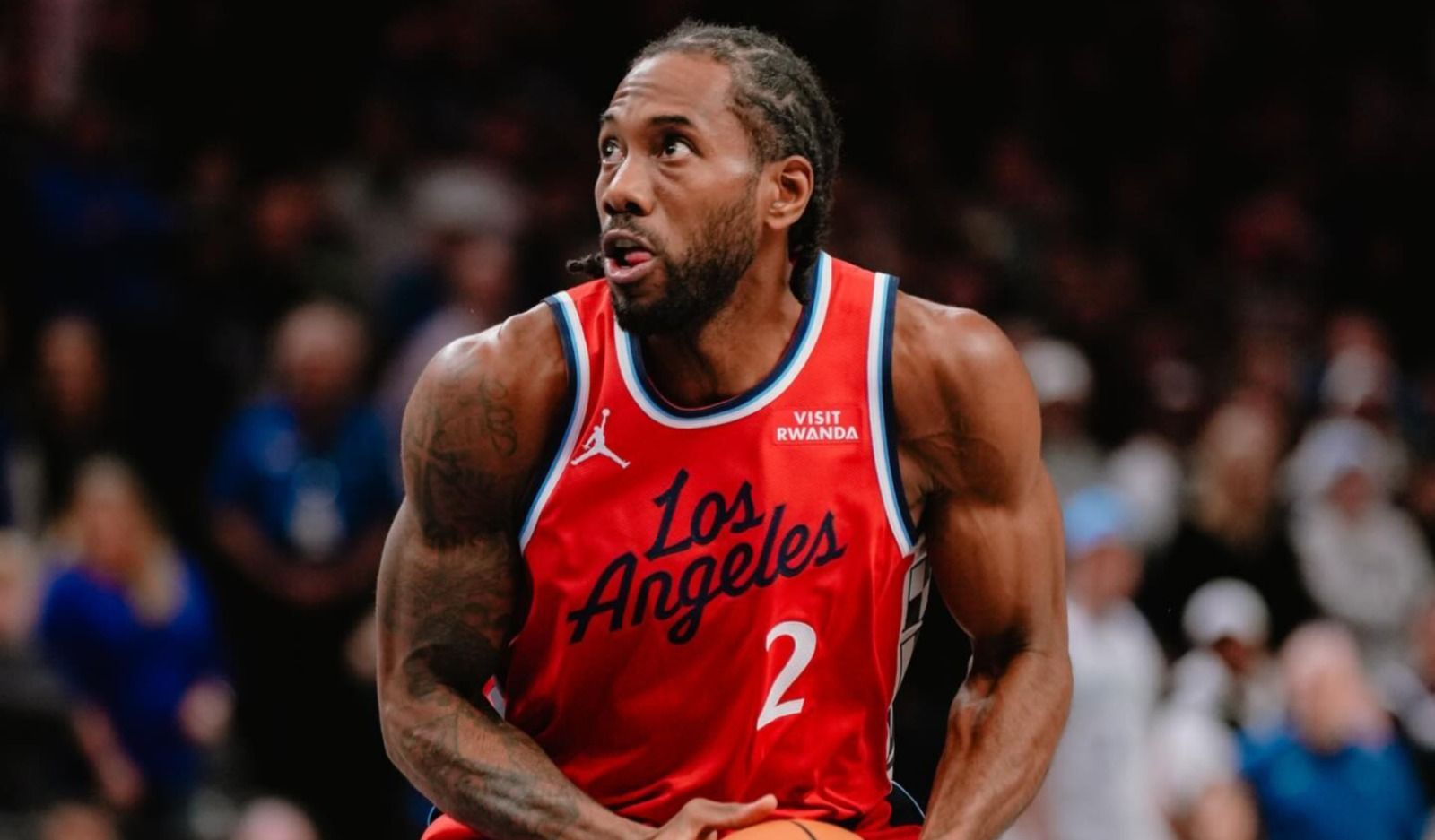 Kawhi Leonard brilha com 41 pontos, e Clippers vencem Timberwolves pela NBA