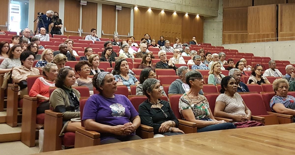 USP oferece mais de 6,5 mil vagas em cursos gratuitos para pessoas com 60 anos ou mais