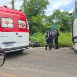 Motociclista morre em acidente envolvendo carreta na BR-458, no Vale do Aço