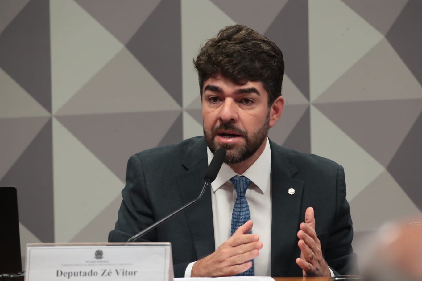 Deputado Zé Vitor pode assumir presidência do PL em Minas