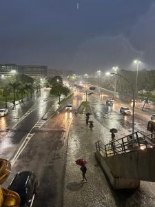 Rio de Janeiro está em alerta por causa do forte temporal