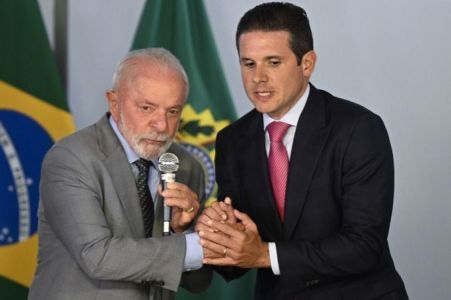 Planalto pressiona Câmara para votar fim da escala 6x1 ainda neste semestre