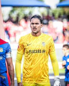 Matheus Mendes, ex-Atlético, em ação pelo Alverca, de Portugal