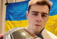 Atleta ucraniano 'desafia' comitê das Olimpíadas de Inverno com 'capacete memorial'