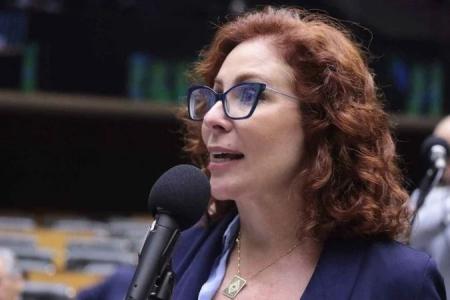 Justiça italiana conclui análise inicial sobre extradição de Carla Zambelli e decisão deve sair nas próximas semanas