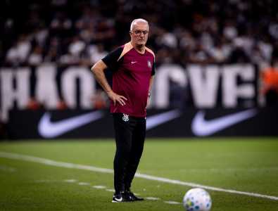 Dorival Júnior, técnico do Corinthians