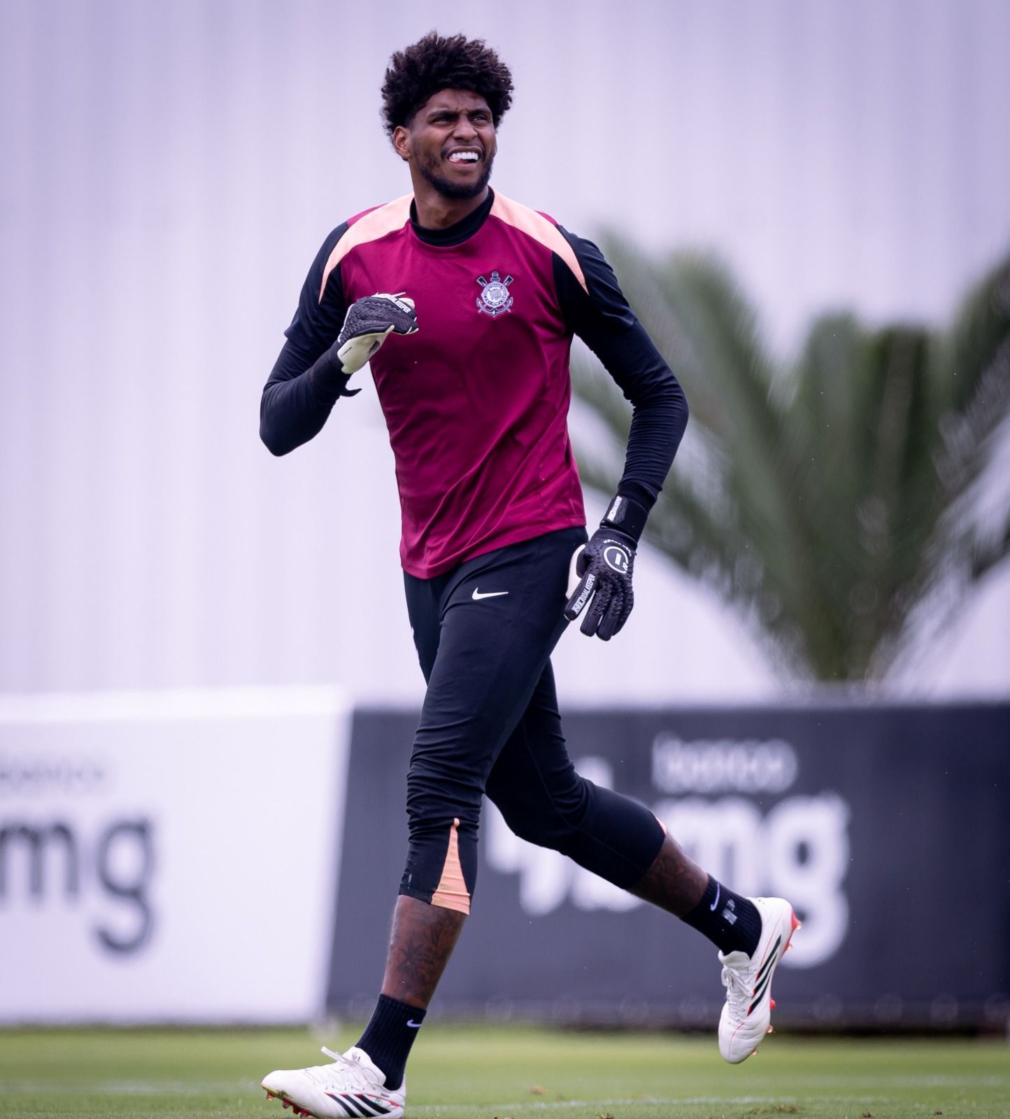 Corinthians visita São Bernardo para garantir classificação no Paulista