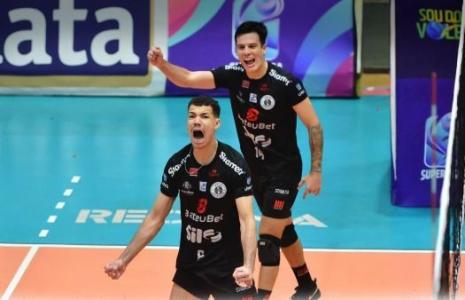Guarulhos vence Monte Carmelo pela Superliga Masculina de Vôlei