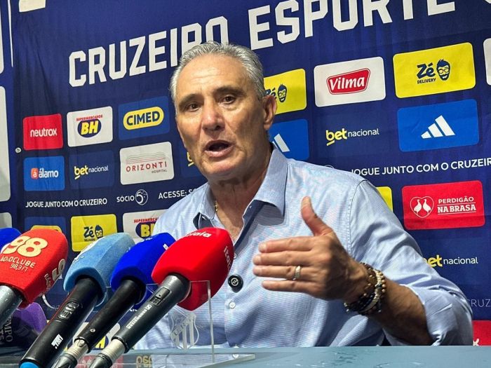 Tite, treinador do Cruzeiro, em entrevista coletiva após vitória sobre a URT Tite, treinador do Cruzeiro, em entrevista coletiva após vitória sobre a URT