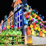 Veja fotos do 2º desfile de escolas de samba de São Paulo