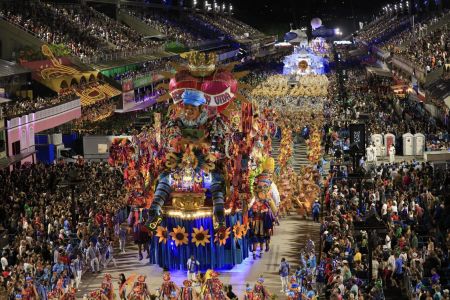 Desfile da Portela em 2026 homenageou Milton Nascimento